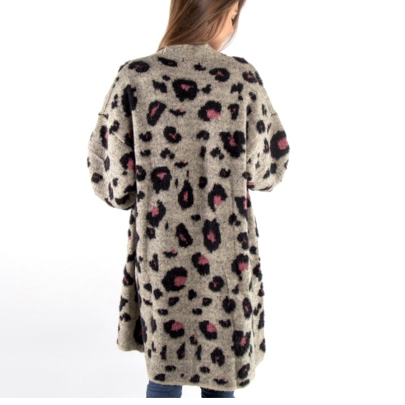 Anthropology-Do Everything In Love Brand Cardi - Picture 5 of 11